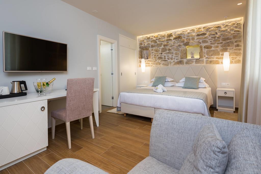Balatura The Fine Bed&Breakfast Σπλιτ Εξωτερικό φωτογραφία